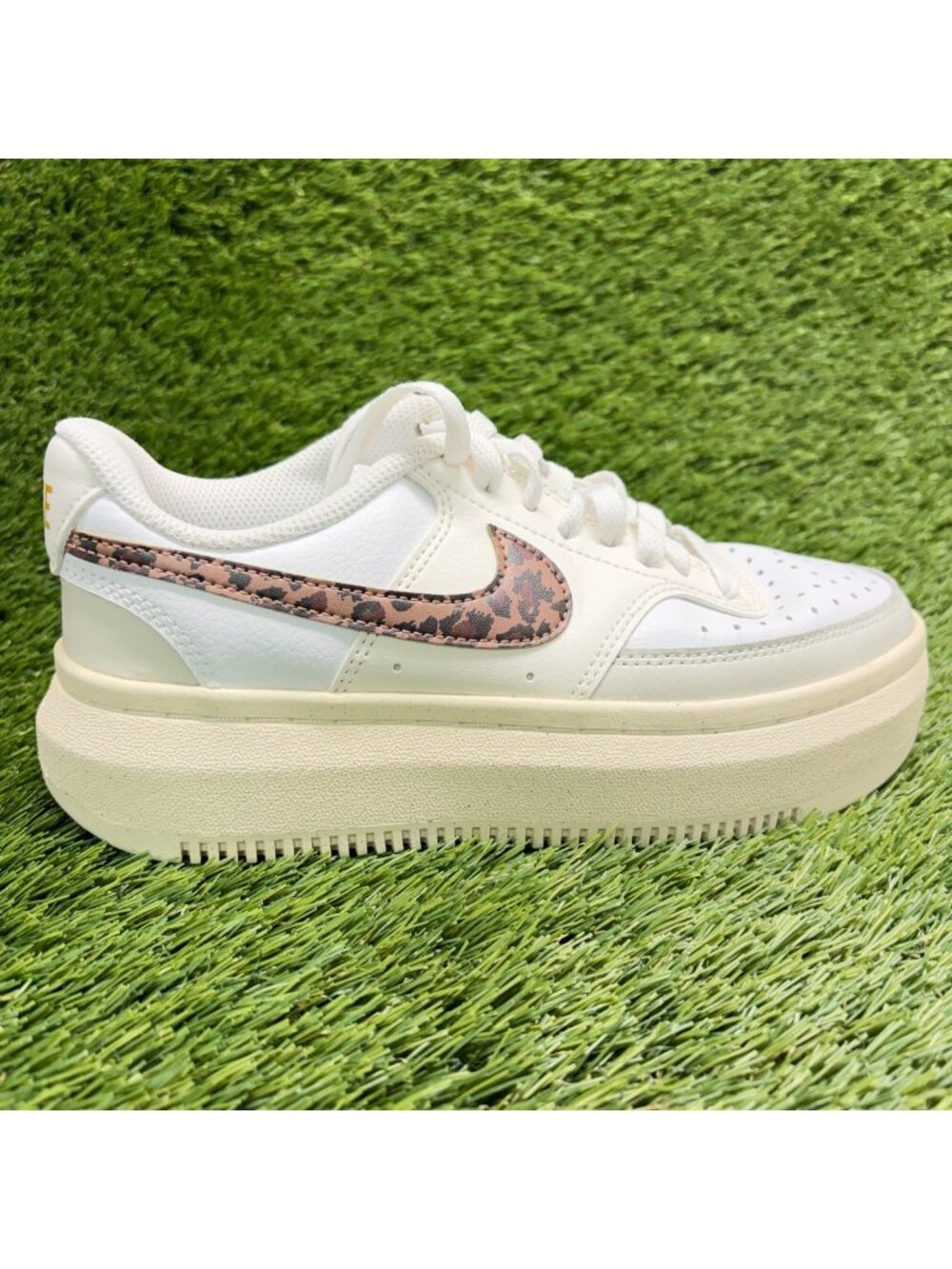 Nike Court Vision Alta Leopard Womens Size 6.5 White Athletic Shoes Sneakers